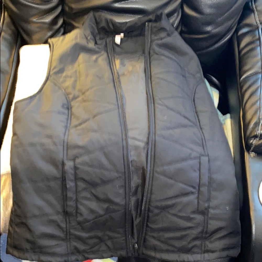 Red camel vest only worn someone great condition